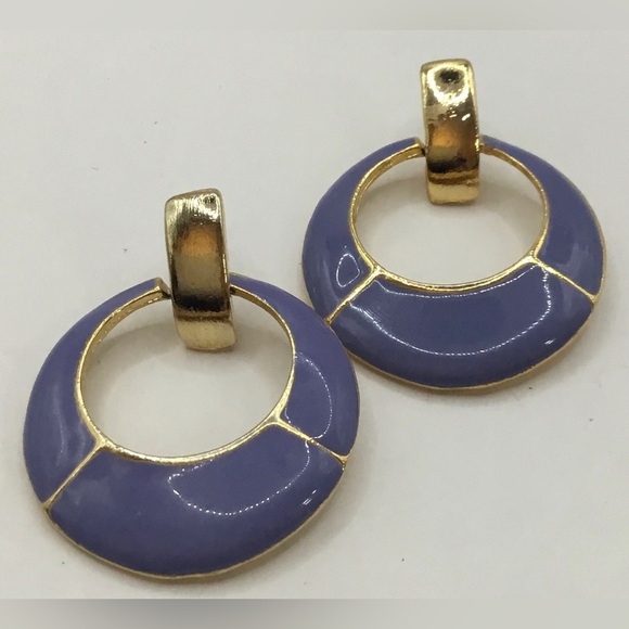 Jewelry - 0086 GOLDTONE MUTED PURPLE ENAMEL DOORKNOCKER EARRINGS
